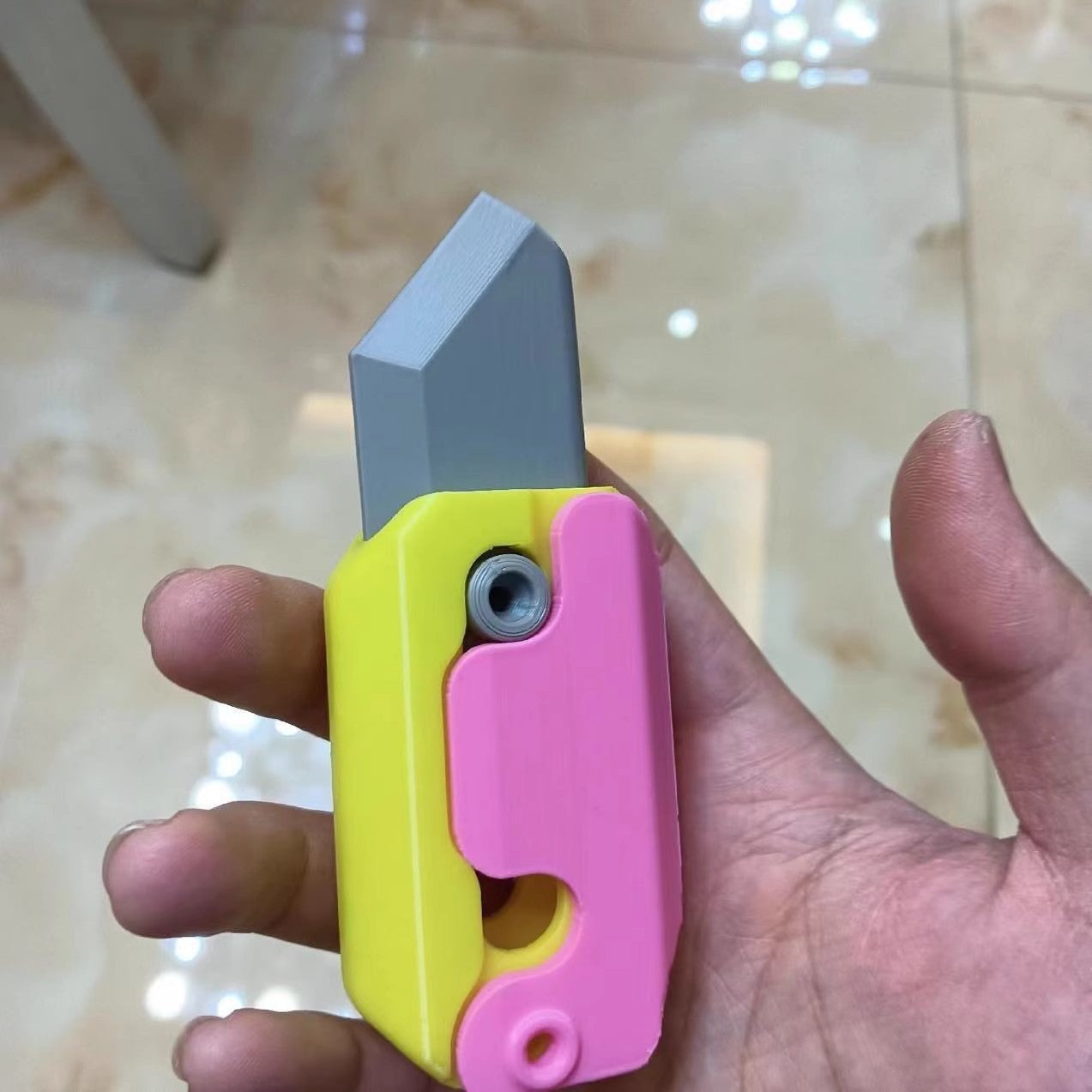 Cuchillo Antiestrés 3D  – Juguete Relajante Portátil